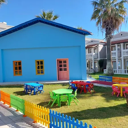 Lucas Didim מלון