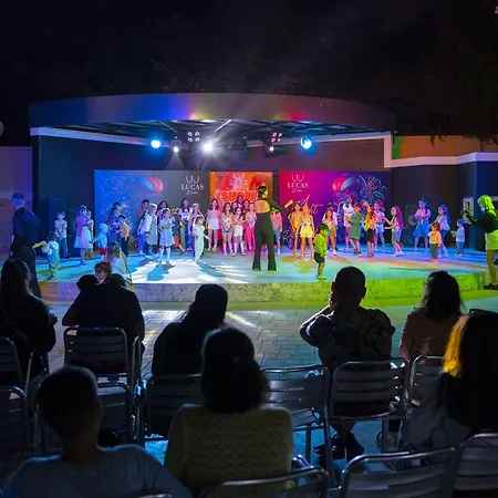 Lucas Didim מלון 5*